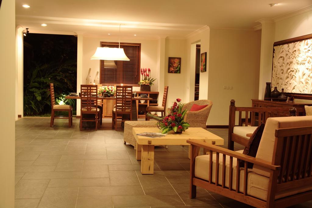 Villa Alex Seminyak Kültér fotó